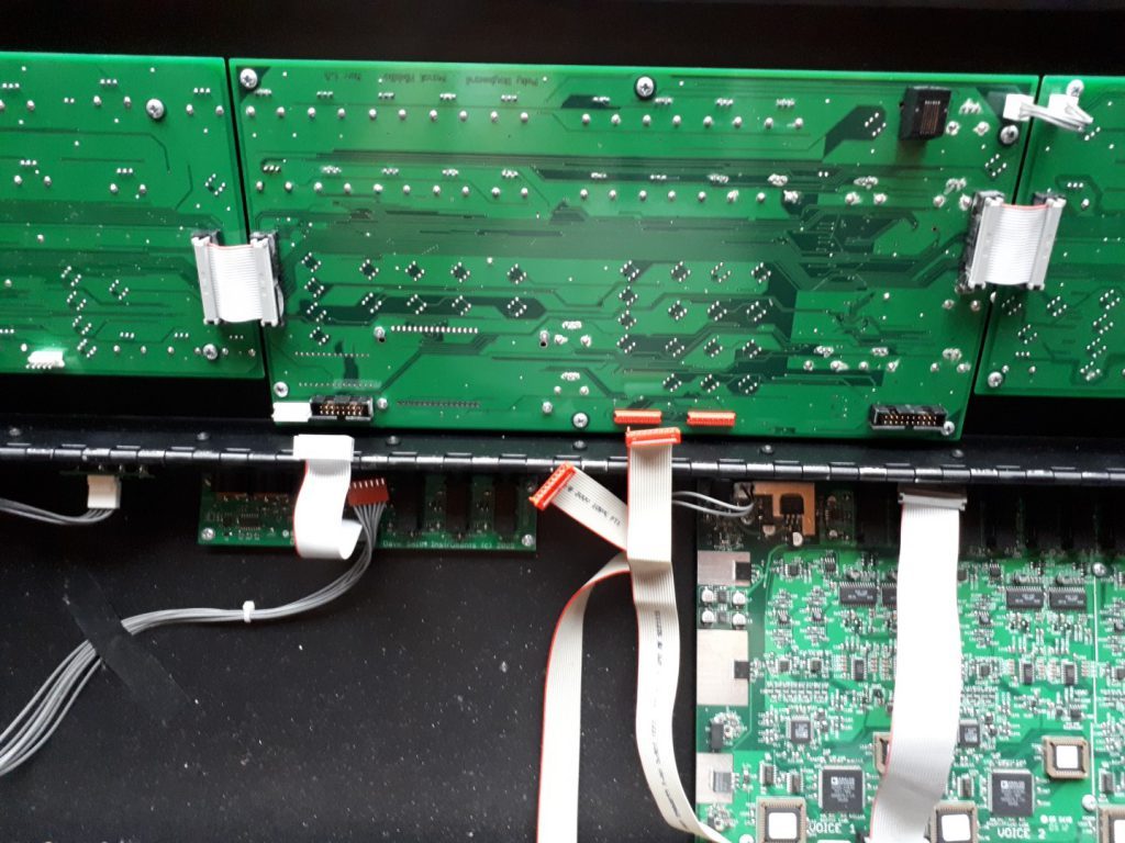 Poly Evolver synthesizer inside circuit boards